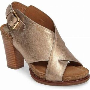 Sofft Gold Leather Cambria Heels size 9